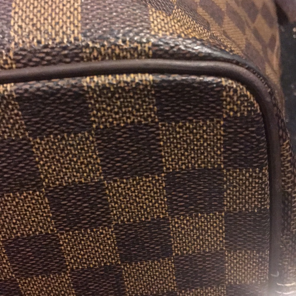 Authentic Louis Vuitton - Picture 4 of 5